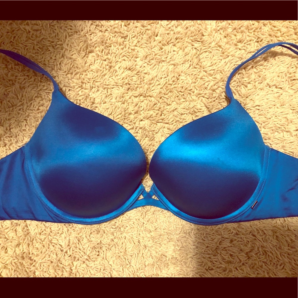 Victoria’s Secret very sexy push up bra